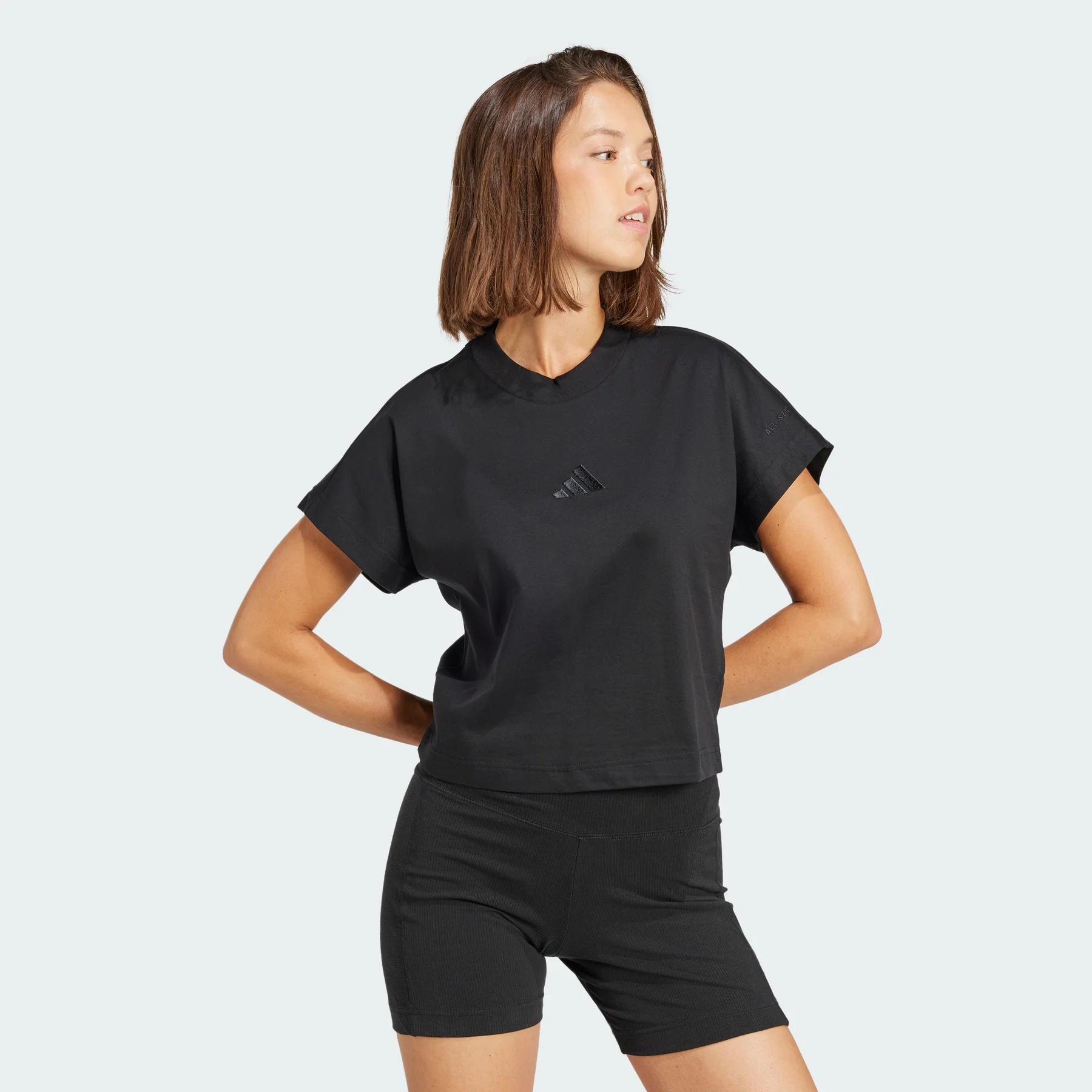 ADIDAS Women all SZN TEE Manga Ancha